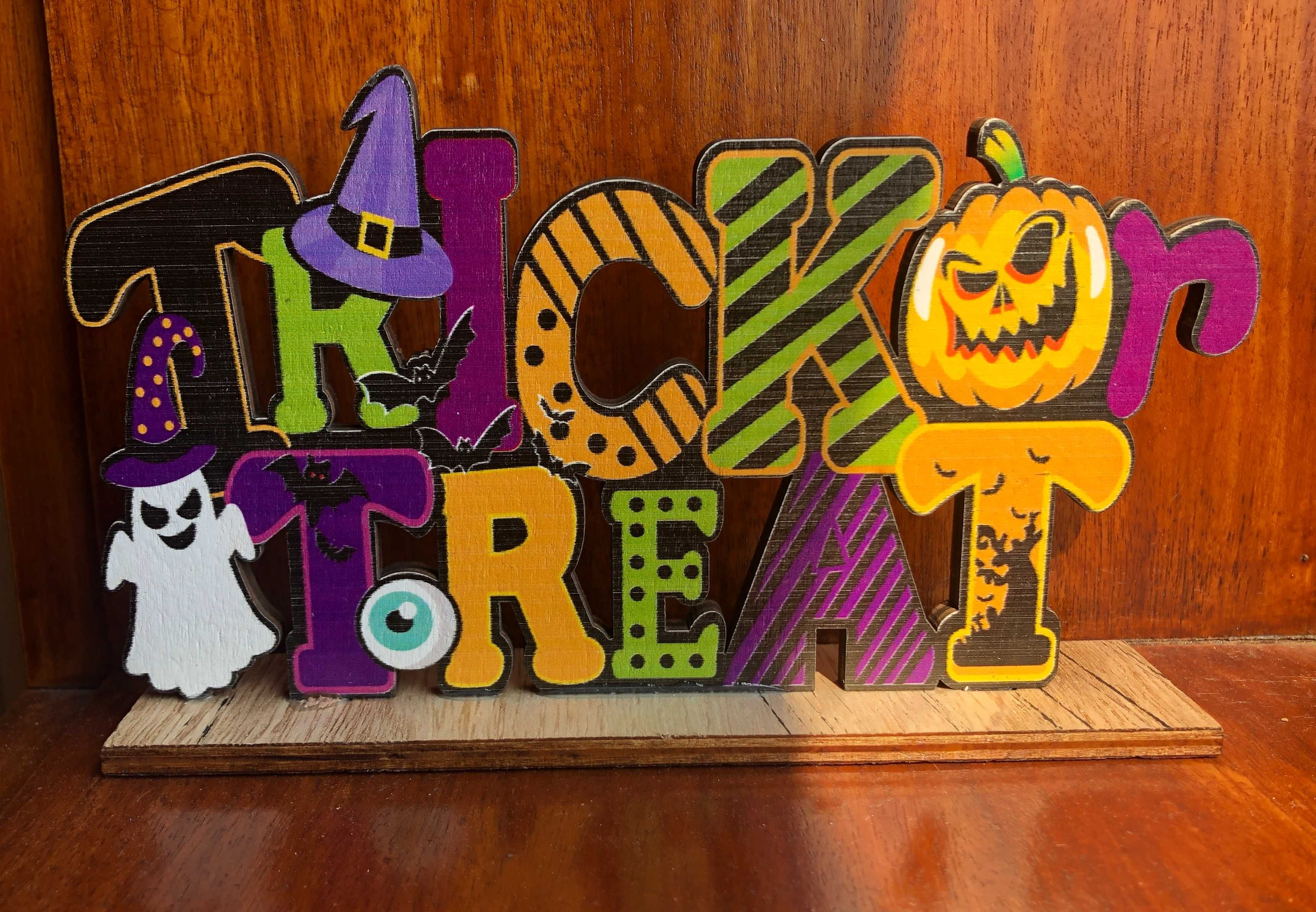 Placa de madeira Trick or treat