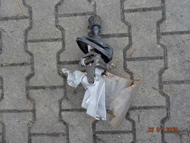 Renault Trafic 2 II Lewarek Wybierak Gałka Zmiany Biegów