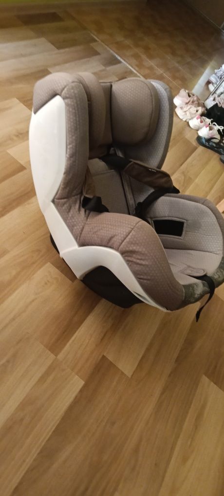Fotelik 4 baby 0-36 kg