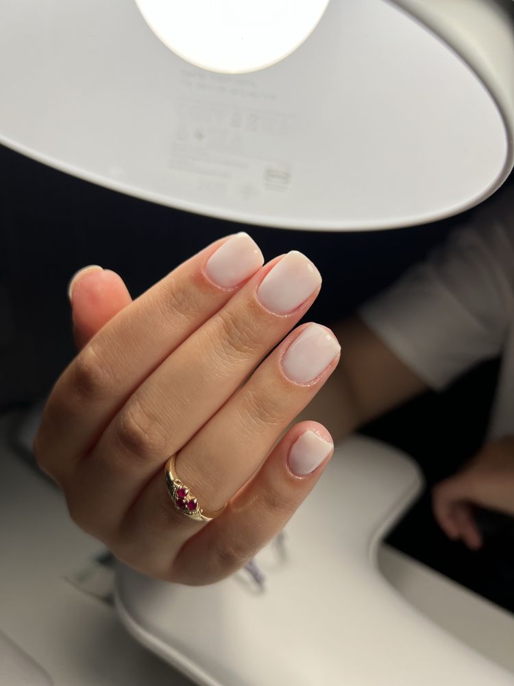 Manicure hybrydowy w atrakcyjnej cenie, sterylnie!