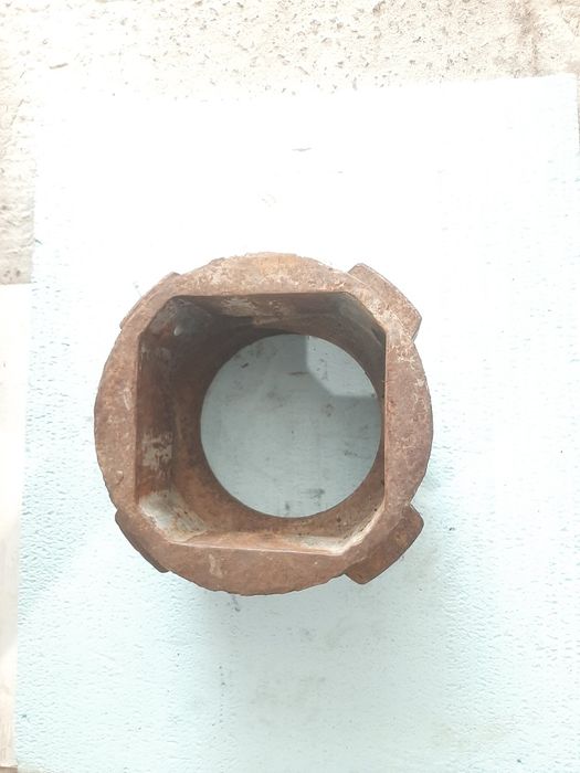 Платформа, мачта бурової УРБ-2,5, вертлюг, насосы, квадрати,елеватори,