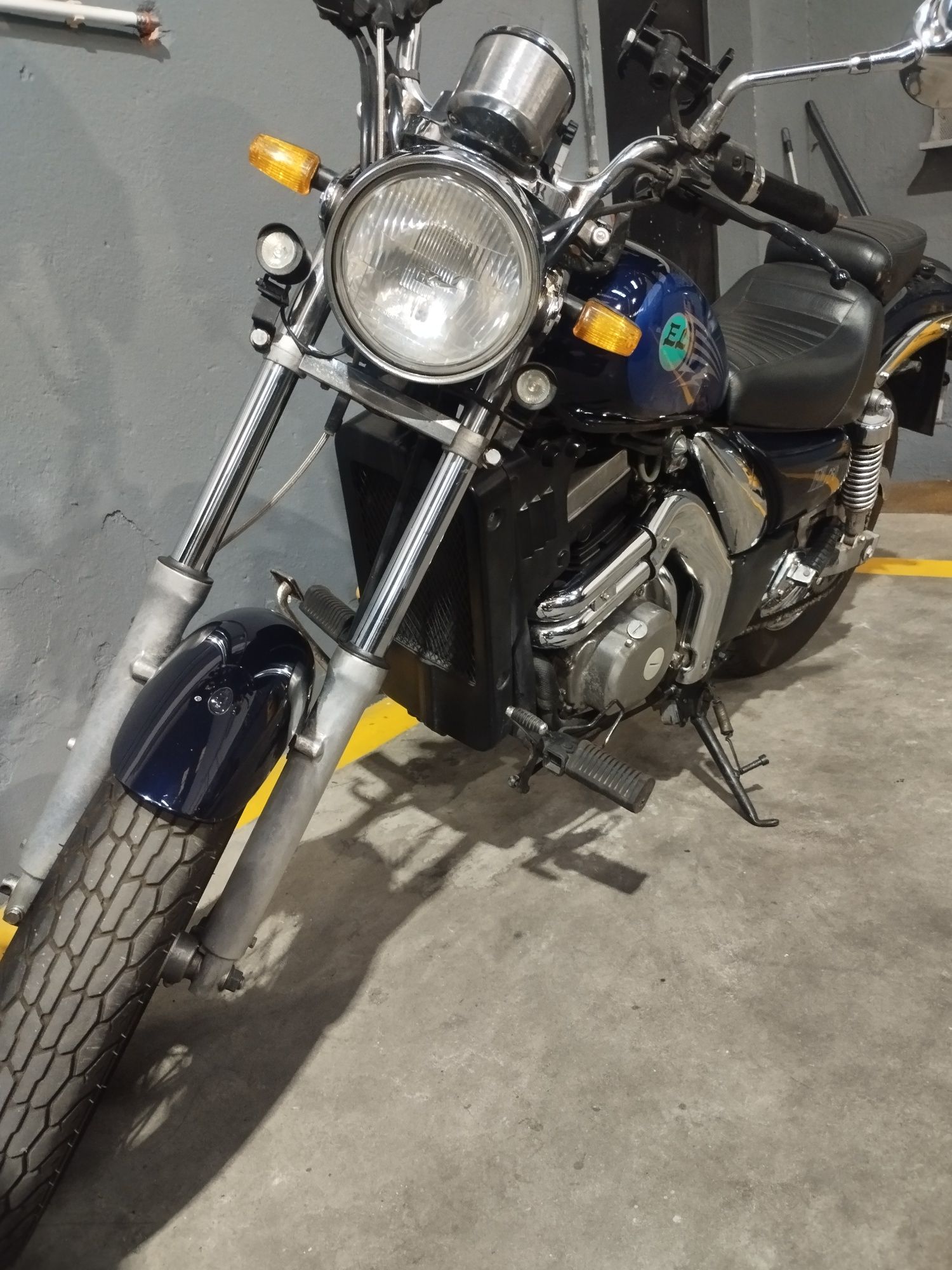 Mota clássica Kawasaki EL 250b (valor não negociável)
