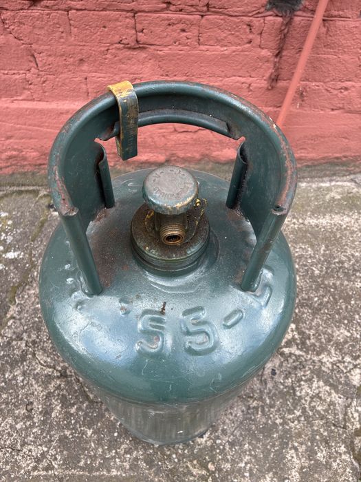 Butla gazowa na okolo 8KG gazu