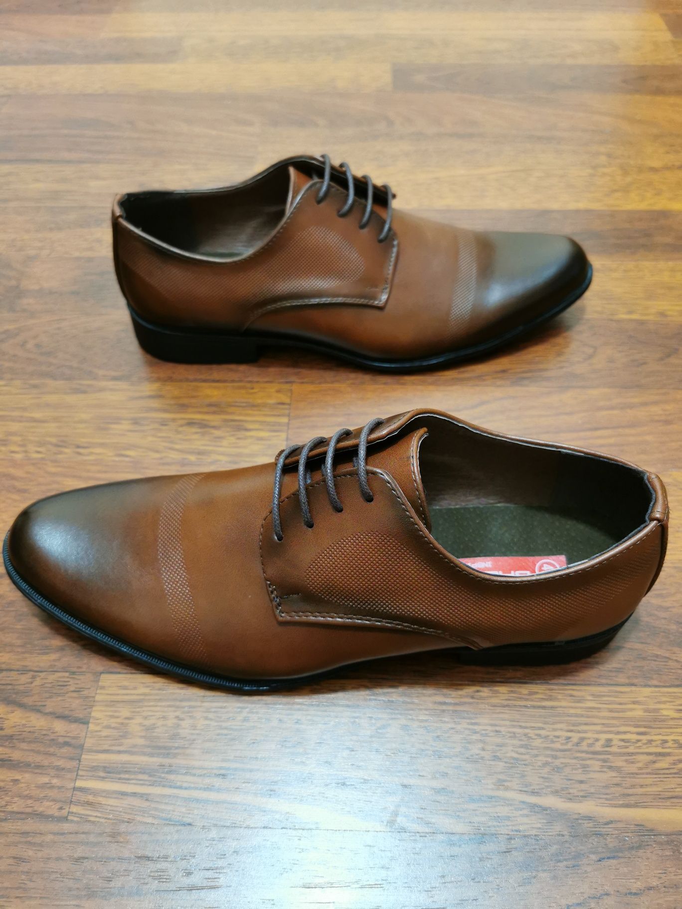 Eleganckie Wizytowe Buty Męskie Badoxx Brąz