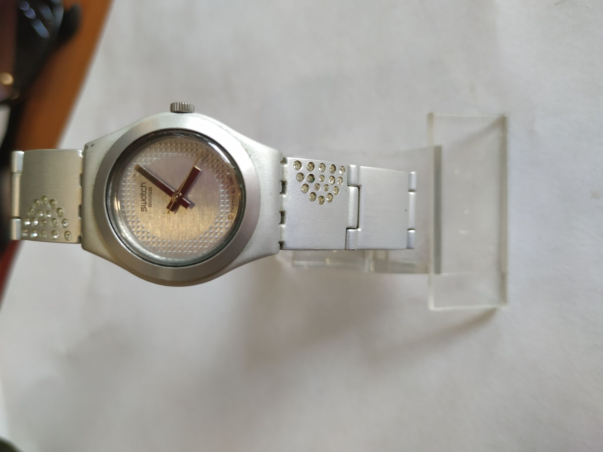 Женские наручные часы Swatch Irony