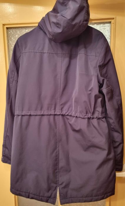 Granatowa zimowa kurtka z kapturem