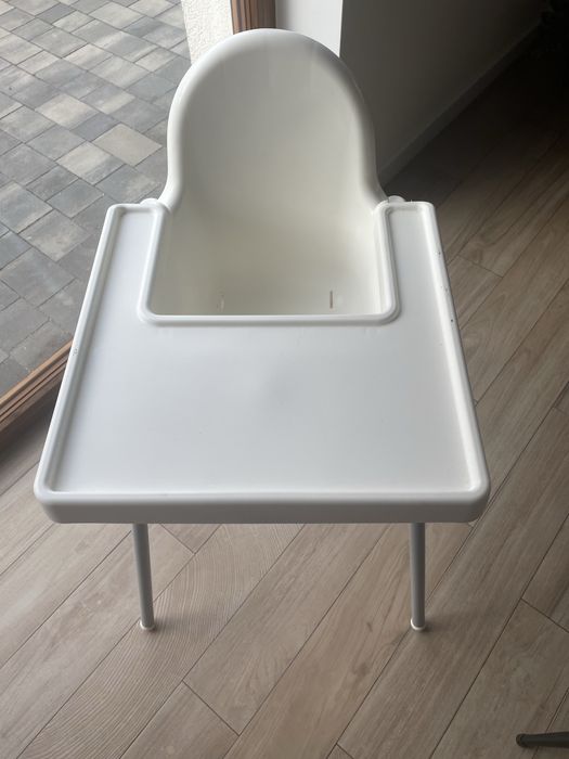 Krzesełko do karmienia białe + taca Ikea