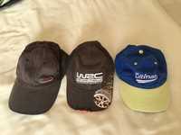 Conjunto de 3 bonés usados memorabilia motorsport