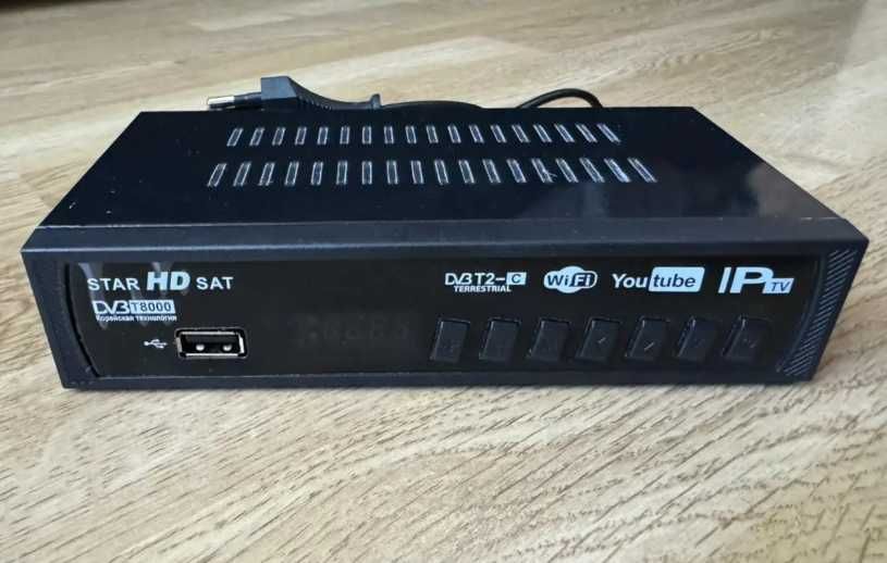 Тюнер приставка для телевизора Star HD Sat T2 DVB-T8000 new