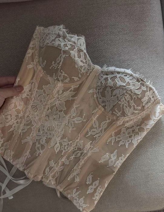 Неймовірний корсет