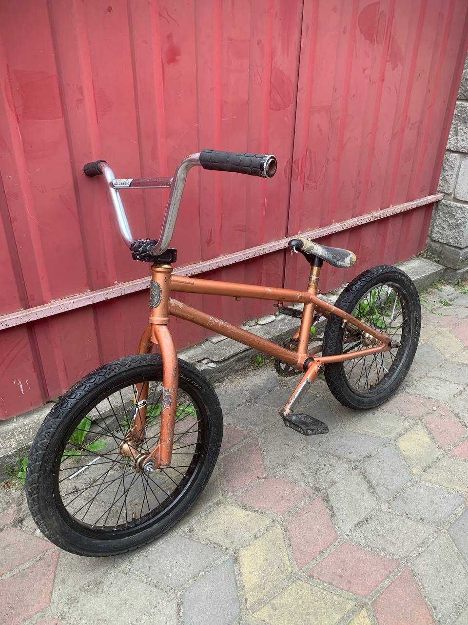 BMX з документами