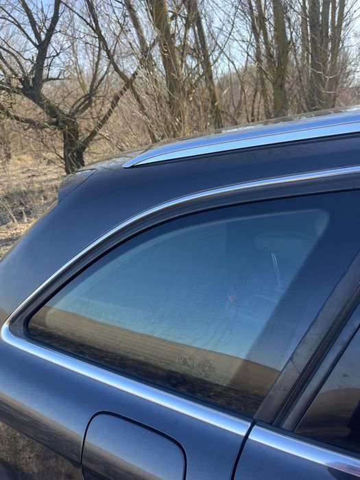 Стекло Audi A4 B8 2010 рік скло. Универсал. Правое левое заднее, перед