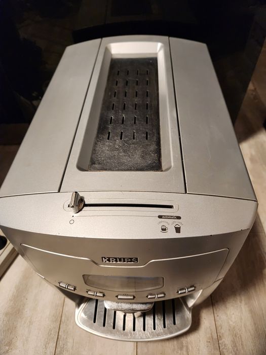 Кавомашина Krups EA88