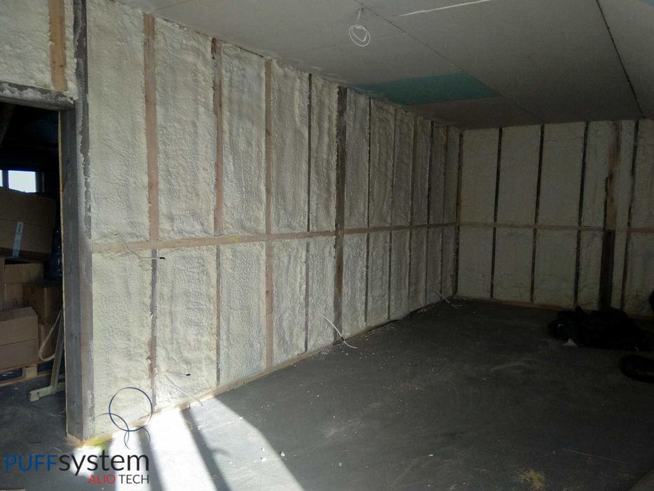 Ocieplanie pianą PUR, ocieplenie poddasza, piana PUR, płynny styropian