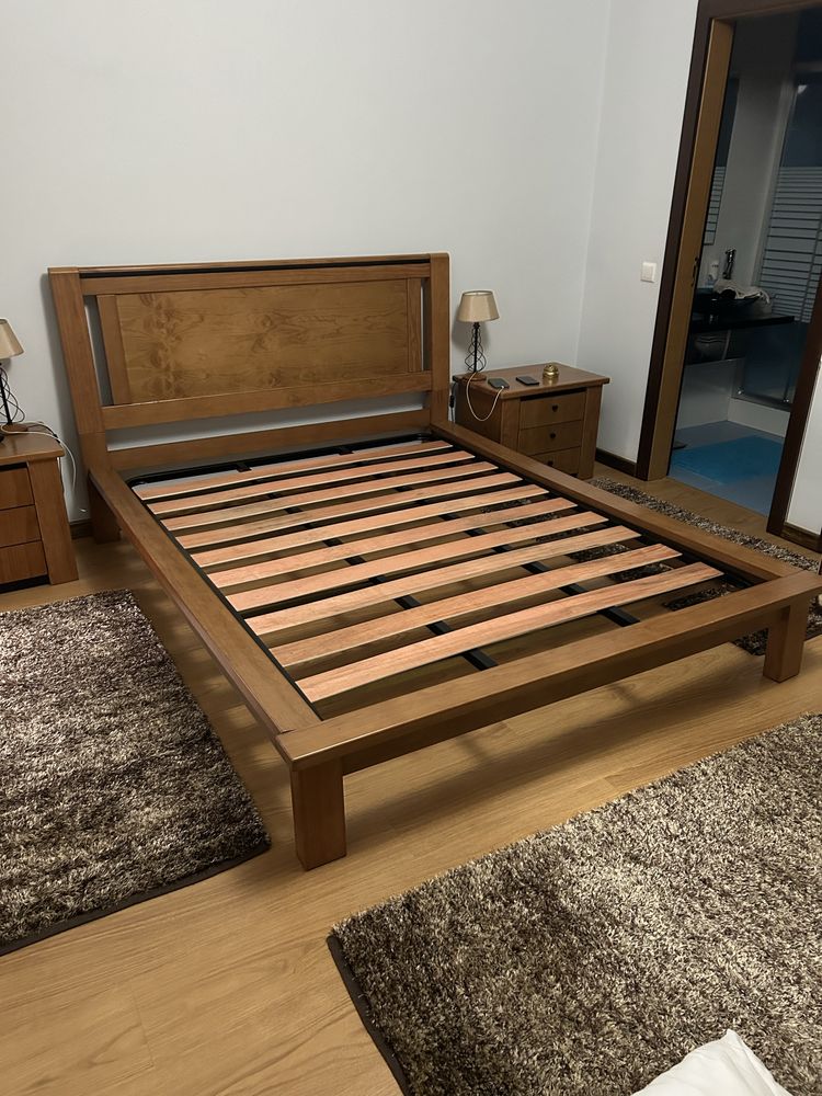 Vendo cama de crianca e cama de casal