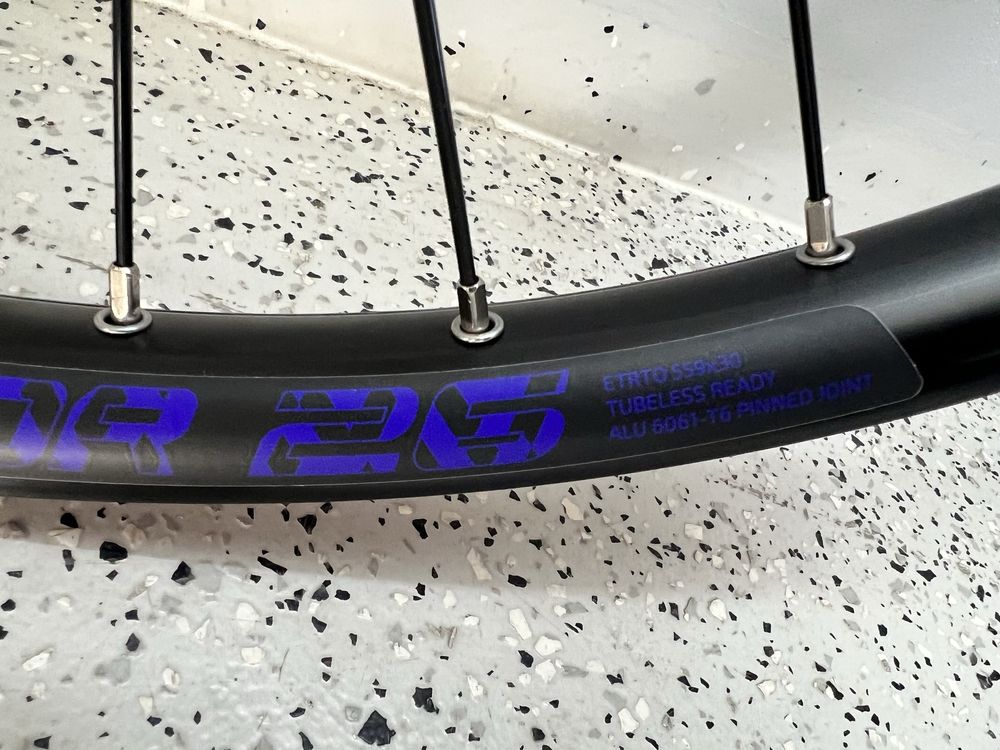 Koła rowerowe 26” DIRT KT Dartmoor Raptor
