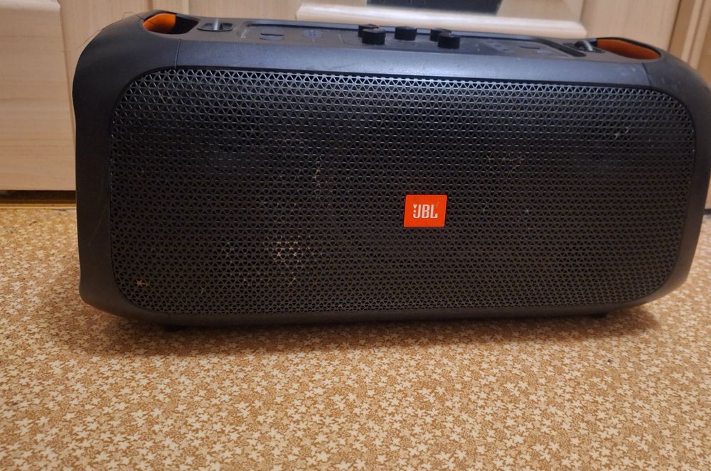 Колонка jbl on the go