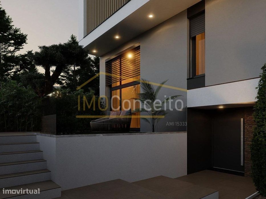 Moradia T3+1 | Sitio da Nazaré - Piscina e Garagem