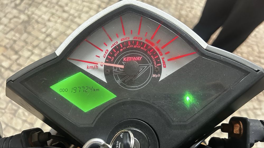Keeway TX125 Supermotard, em excelente condição