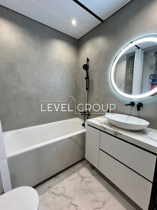 2 кімн преміум ремонт 78м2 ЖК ФАЙНА ТАУН Салютна Щербаківського НИВКИ