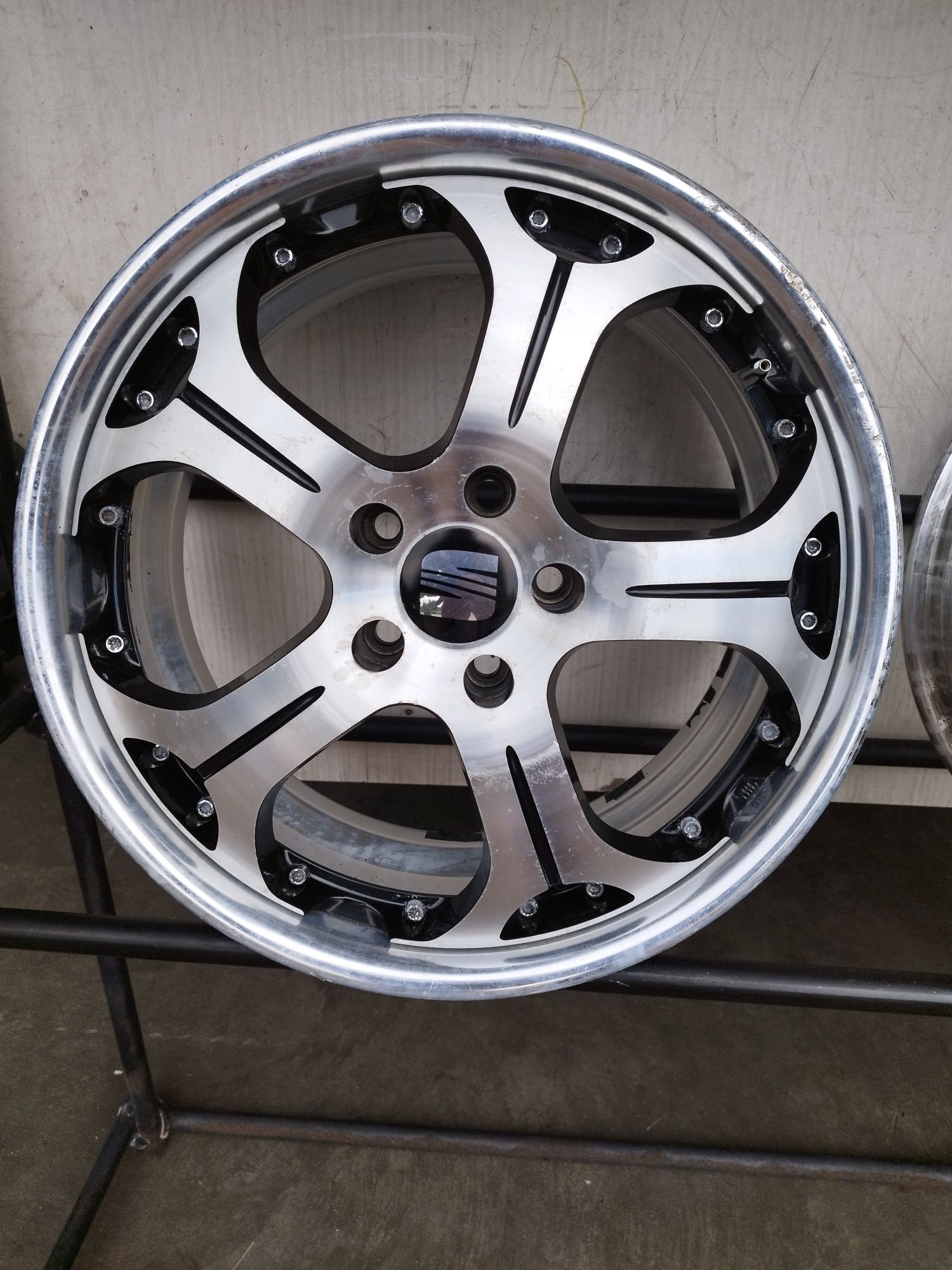 Felgi 18" 5x112 Et 45 8j Audi VW Skoda Seat Mercedes