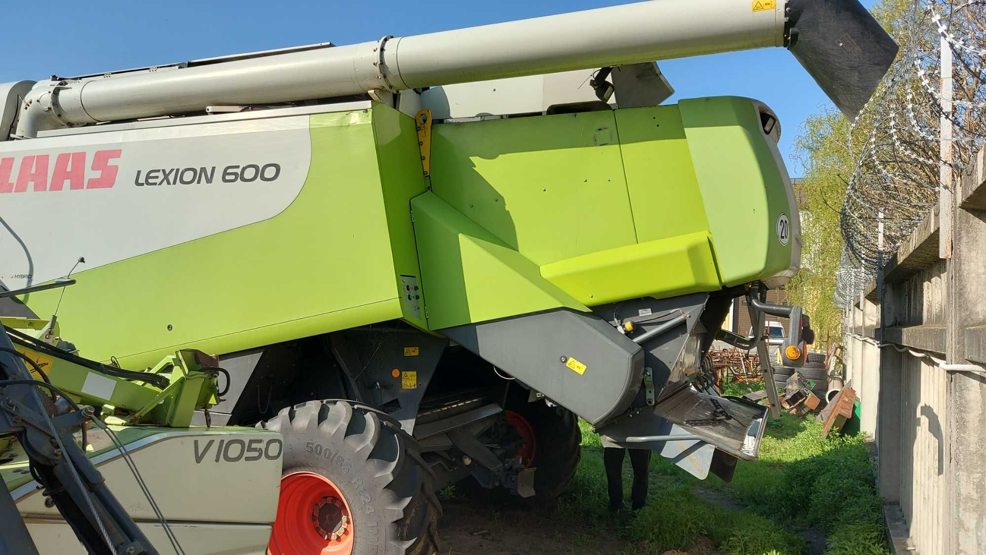 Комбайн CLAAS Lexion 600