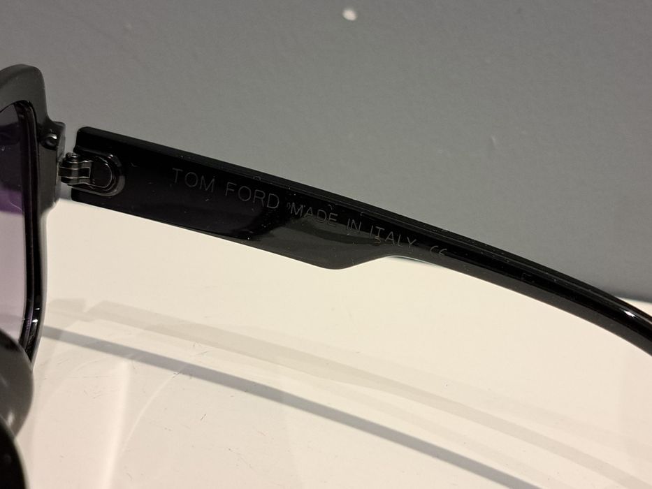 TOM FORD czarne okulary przeciwsłoneczne fioletowe szkła nowe filtr uv