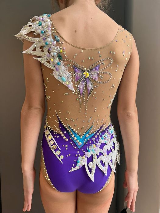 Strój startowy gimnastyki fioletowy