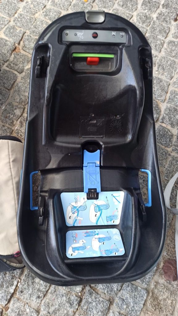 Carrinho de bebê Concord Intense com Isofix + alcofa + babycock + mala