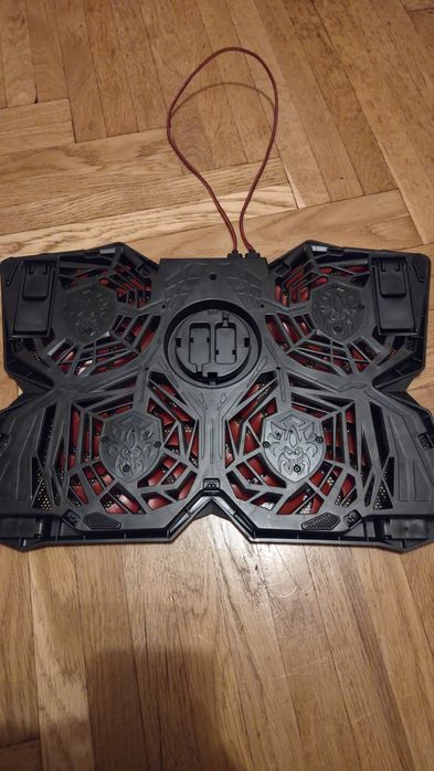 Охлаждающая подставка под ноутбук GXTrust