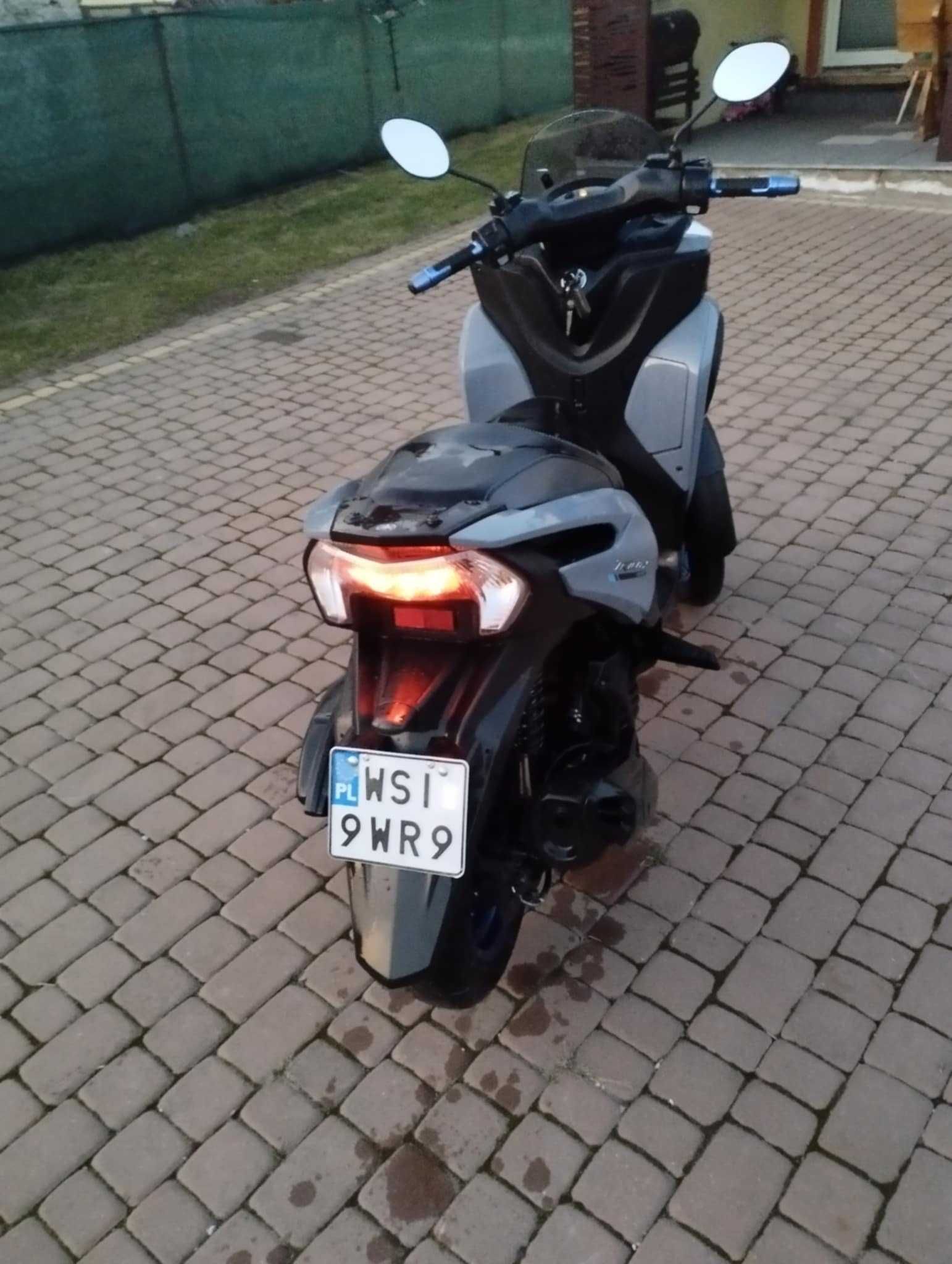 Motor Yamaha Tricity 125 cm