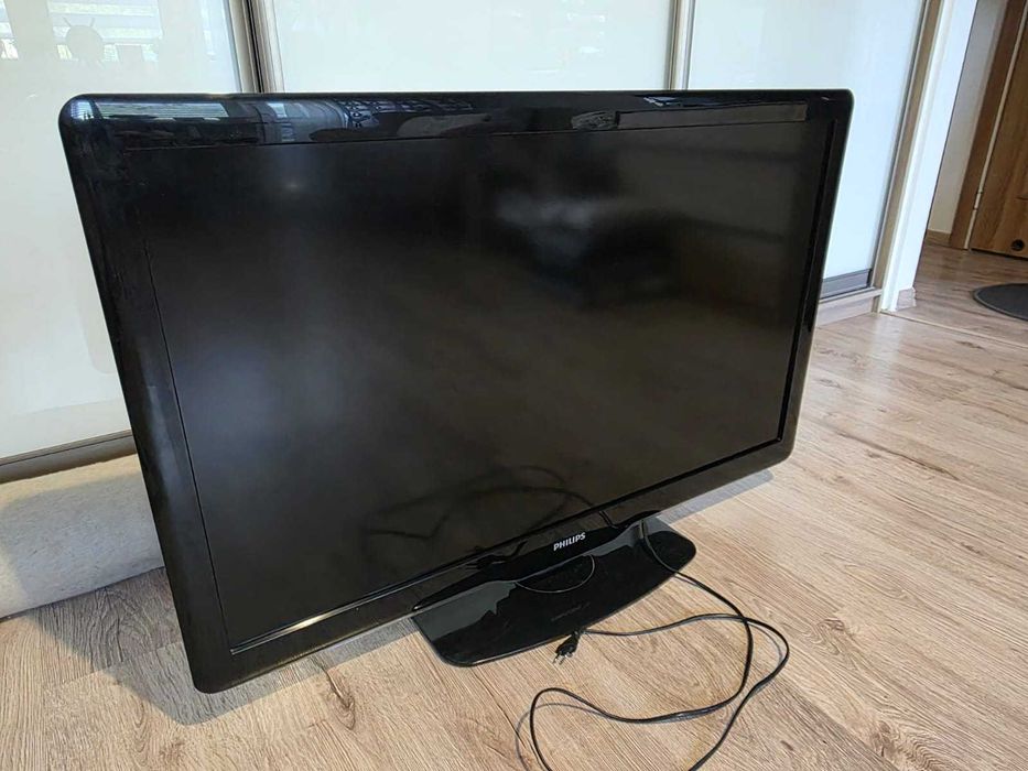 Telewizor TV LCD Philips 42" cale cali model: 42PFL5405H/12 czarny