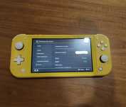 BUNDLE: Nintendo Switch Lite + Bolsa Oficial Nintendo + 1 Jogo