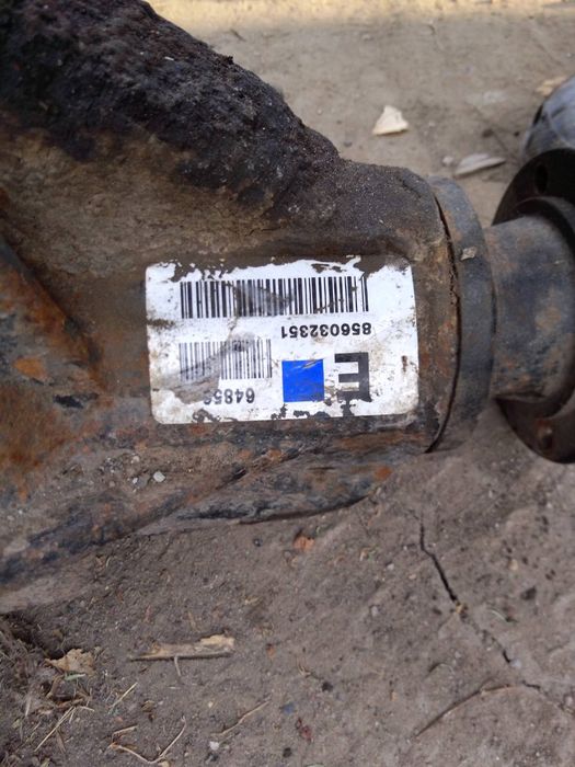 задній міст до машини ісузу д Макс  2.5 3.0  диз Isuzu Rod