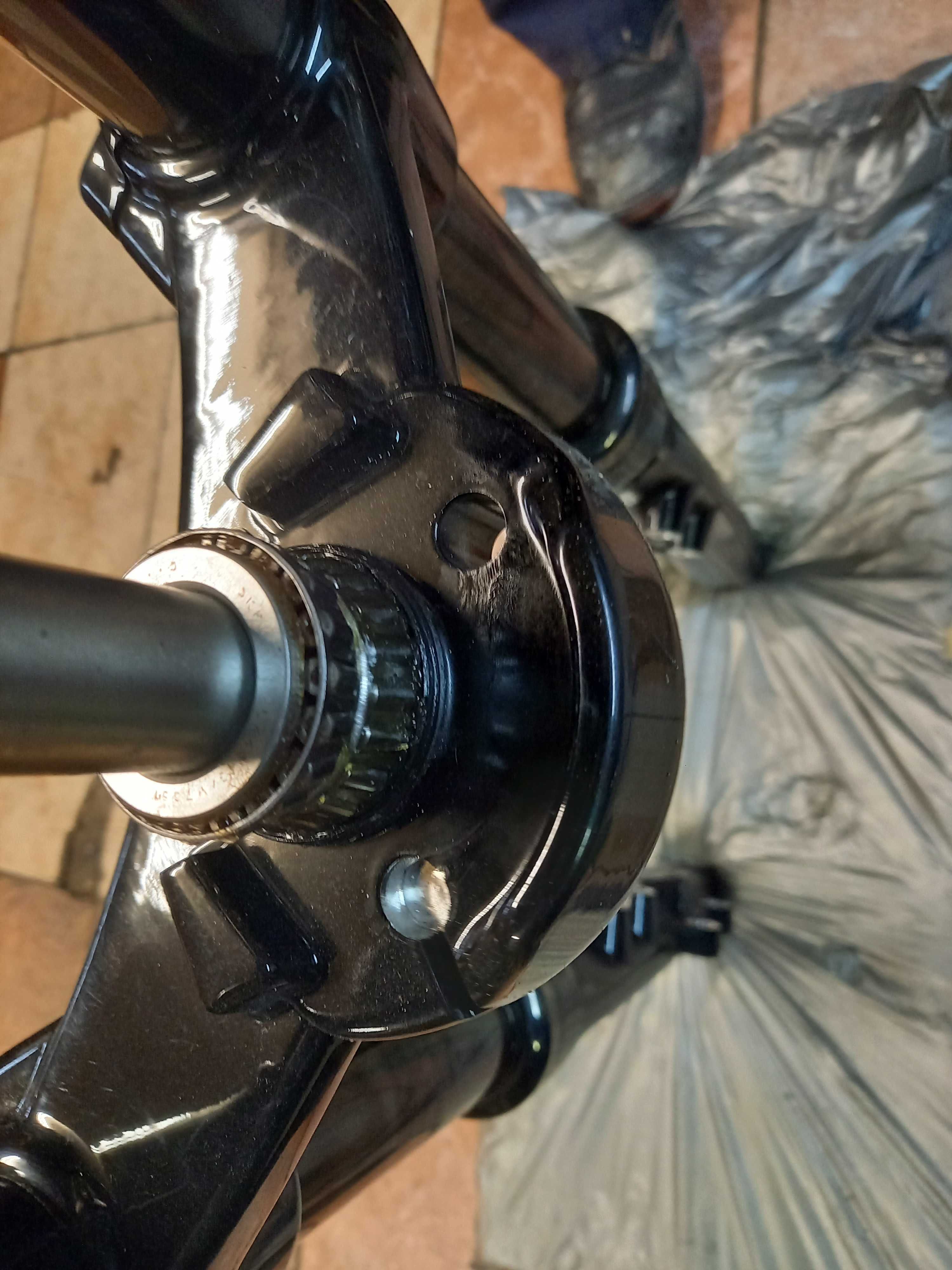 Harley Davidson Breakout Fxbr zawieszenie przednie kpl 18+