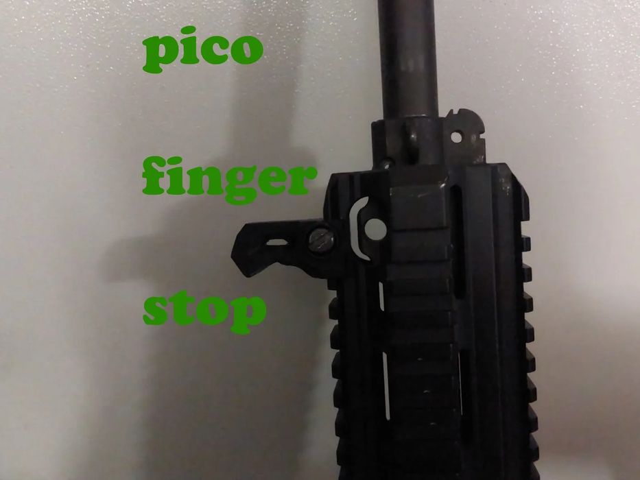 Punho Tático Finger Stop para Picatinny