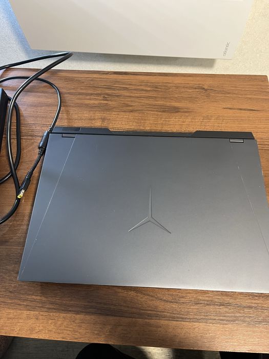 Ноутбук игровой Lenovo