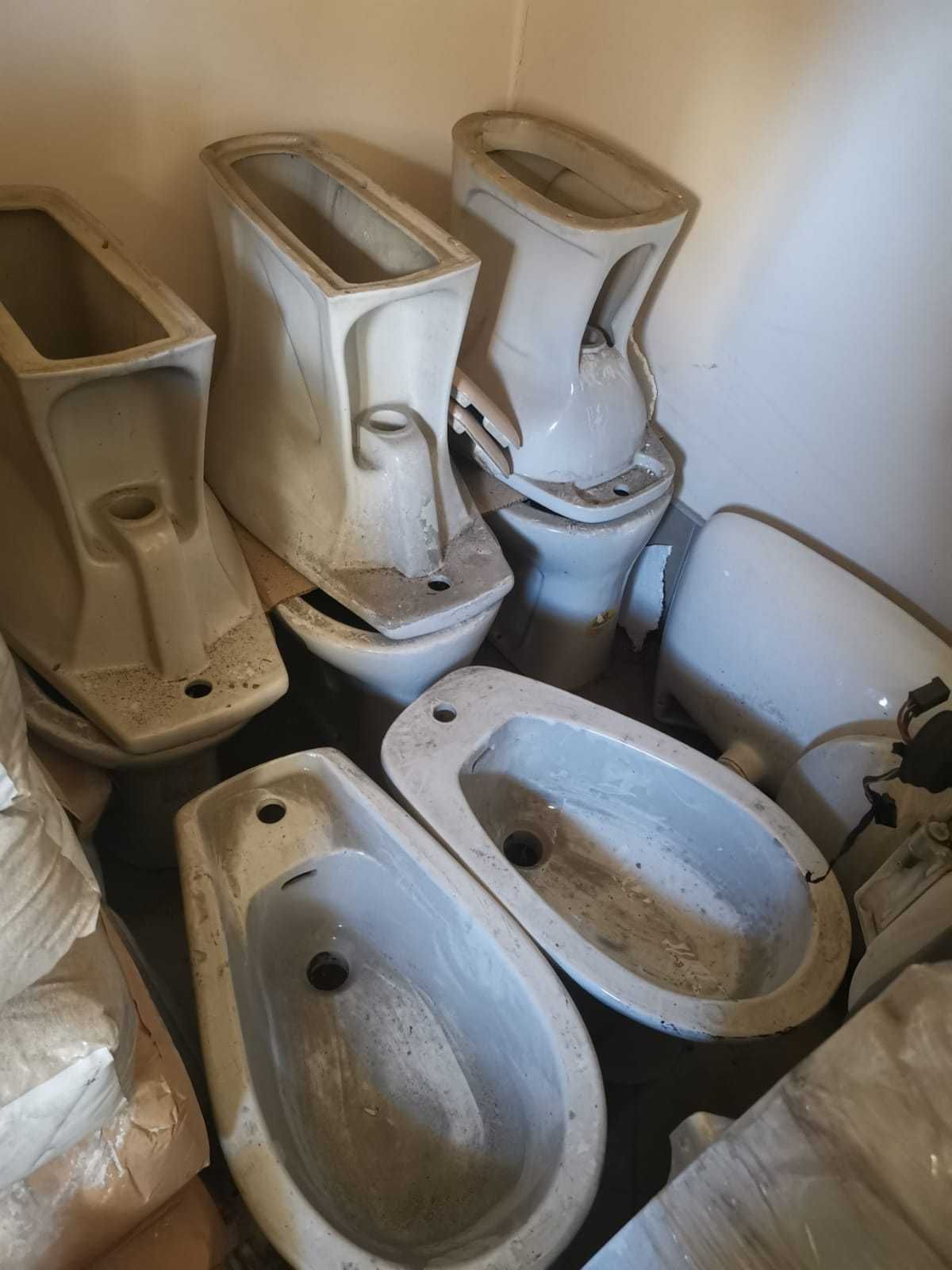 Bidet nowy biały