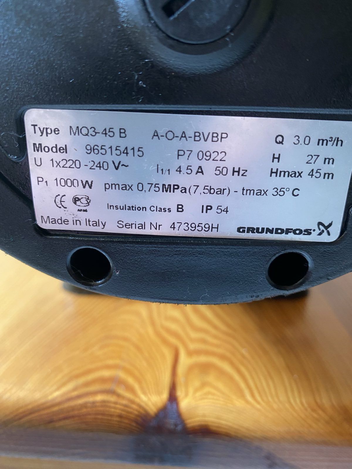 Насосная станция  Grundfos MQ 3-45