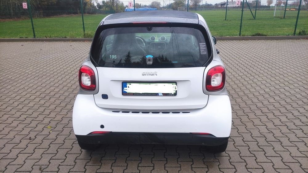 Smart fortwo 453 ładowarka 22 kwh