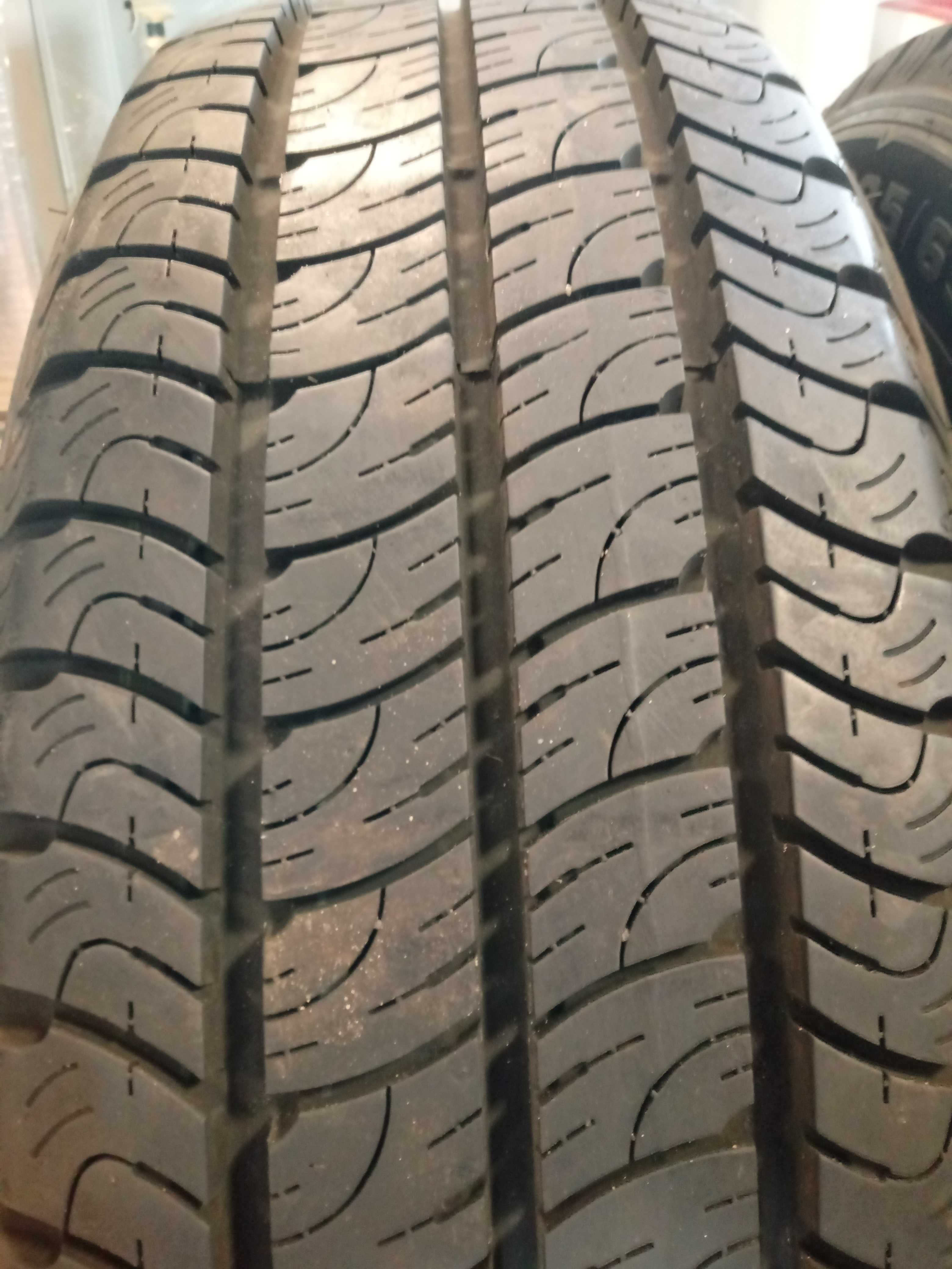 1x 215/65 R15C 104/102T Goodyear Cargo Marathon / 345A