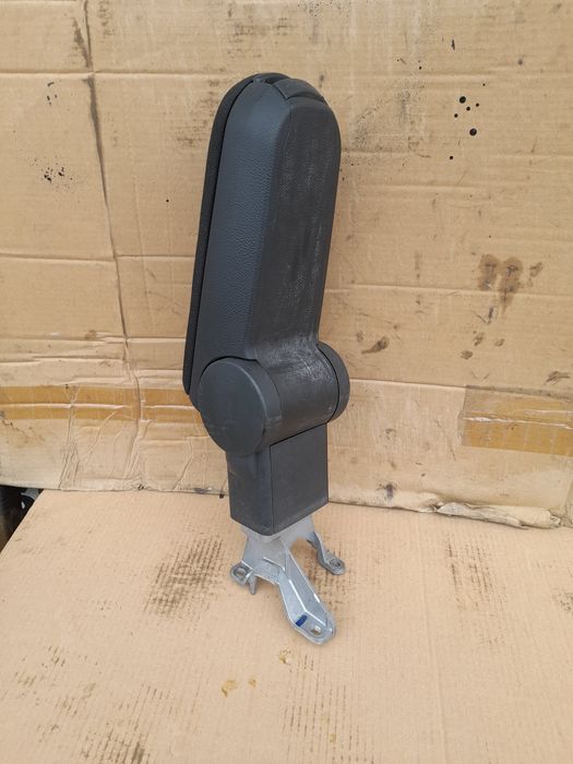 Підлокітник VW Golf-4, Skoda Oktavia