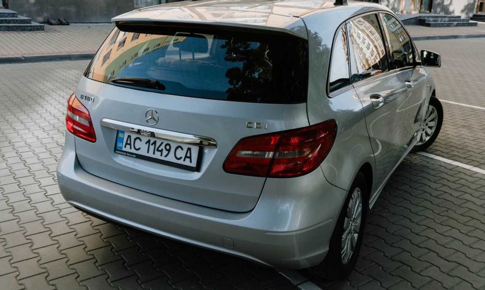 Mercedes Benz b 180 cdi