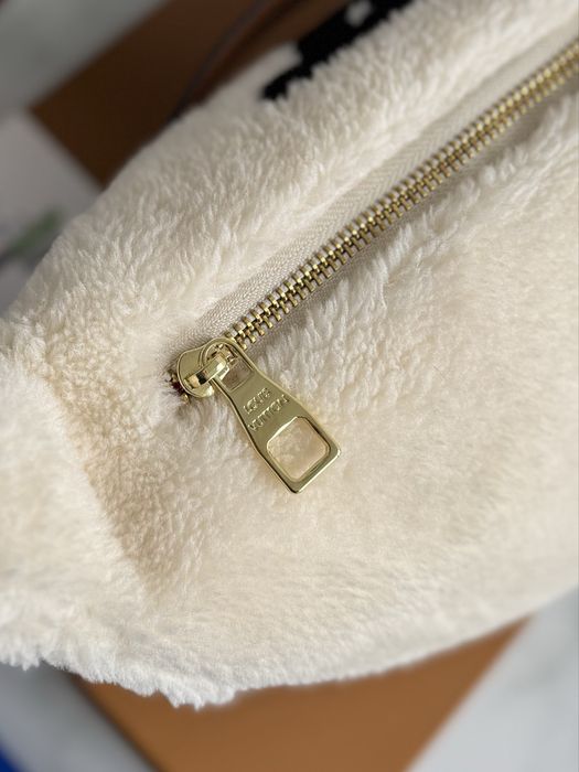 Бананка жіноча женская сумка Louis Vuitton Teddy луи витон меховая