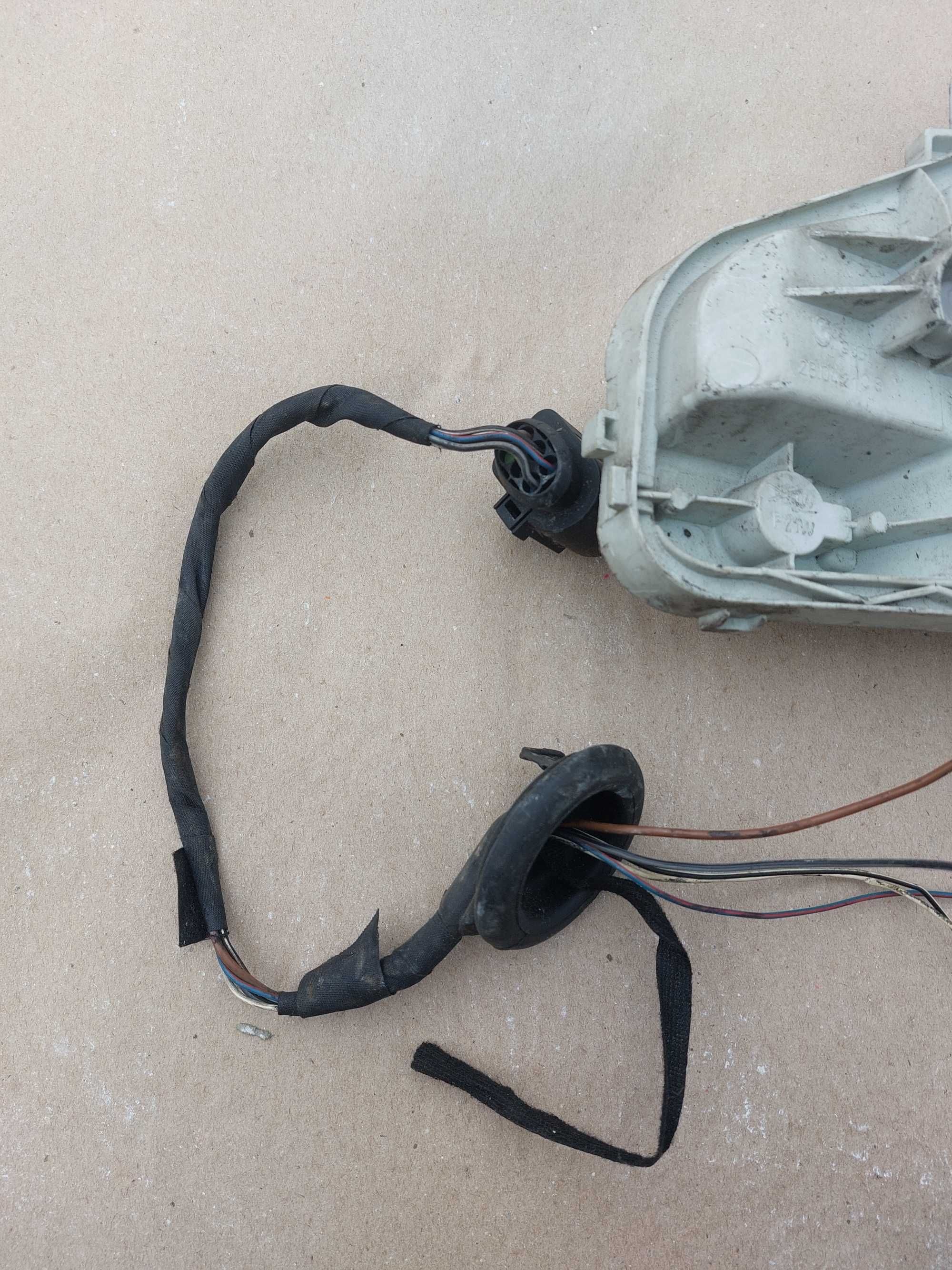 Wkład Lampy Tył Lewy Audi A3 8P 03-09.r 3 Drzwi 257A