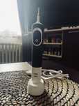 Szczoteczka elektryczna Oral-B Braun 3710