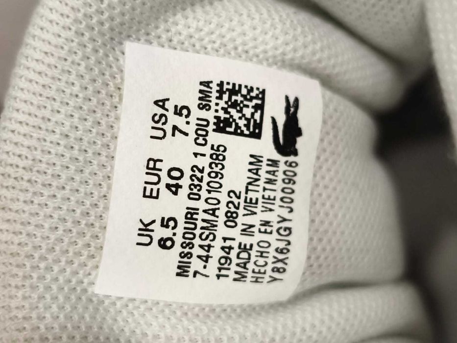 Tênis Lacoste em bom estado