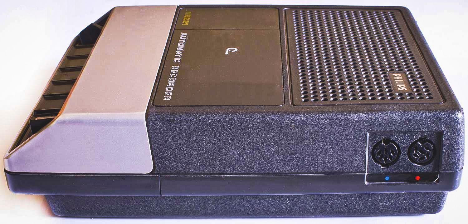 Магнитофон Philips n2221 винтажный раритет кассетный