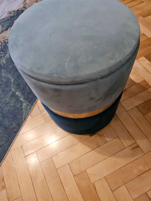 Pufa welurowa ze schowkiem