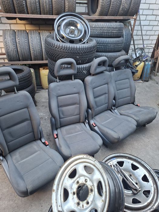 Сидіння Volkswagen Sharan. Задні. 4штуки.